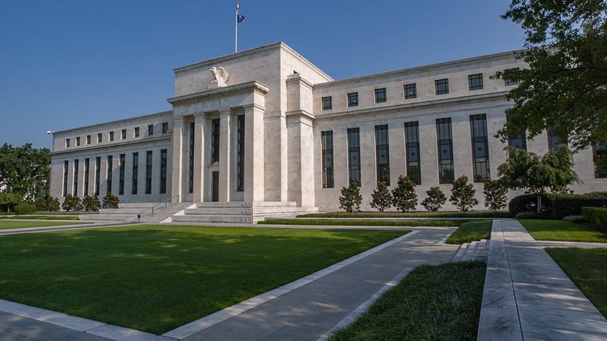 Federal Reserve building in Washington D.C., where the FOMC meets to set U.S. monetary policy