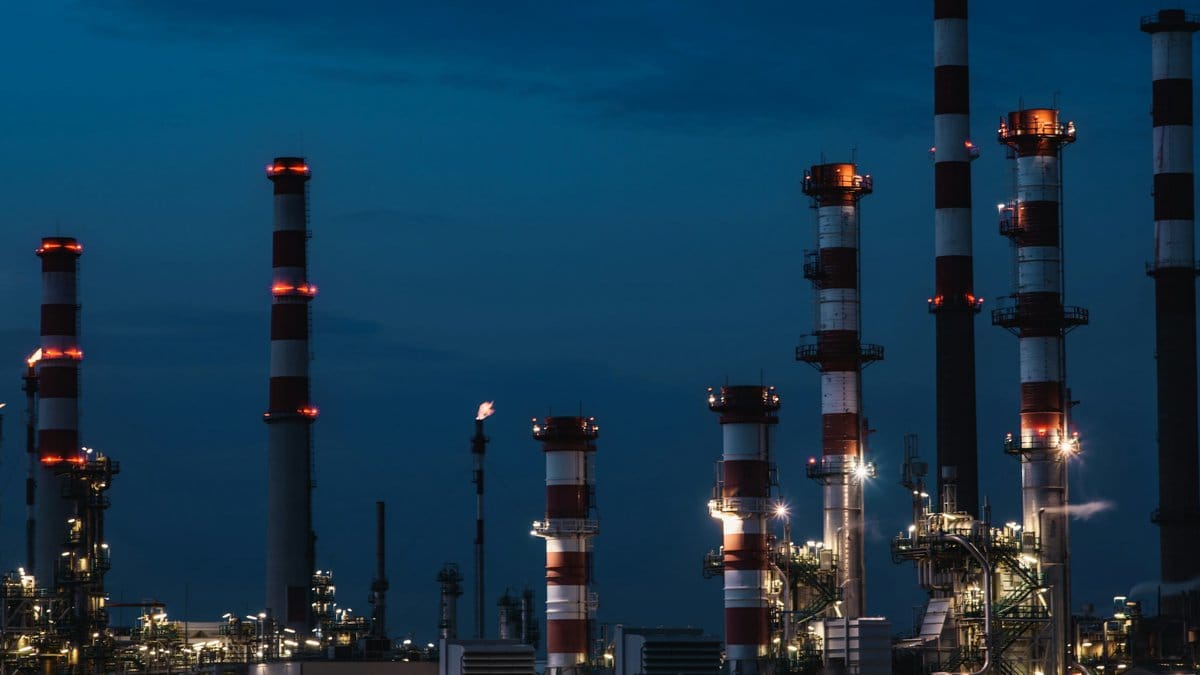 Energy Market Overview - Oil Refinery