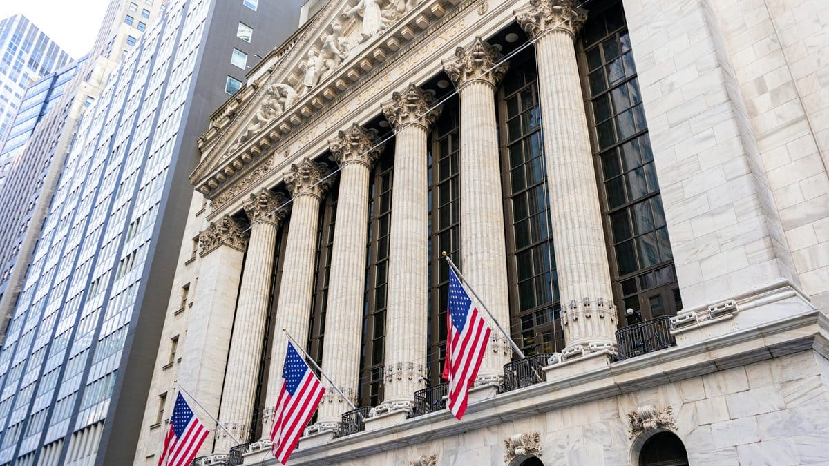 New York Stock Exchange exterior representing financial market regulation and institutional adoption